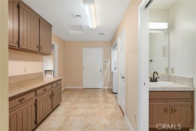 8711 Dalby Court, Bakersfield, CA 93313