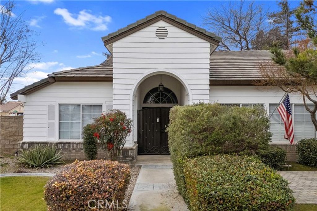 8711 Dalby Court, Bakersfield, CA 93313