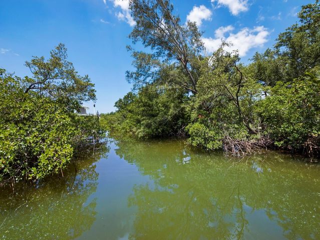 4114 ROBERTS POINT CIRCLE, Sarasota, FL 34242