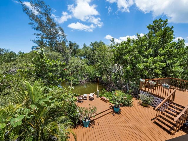4114 ROBERTS POINT CIRCLE, Sarasota, FL 34242