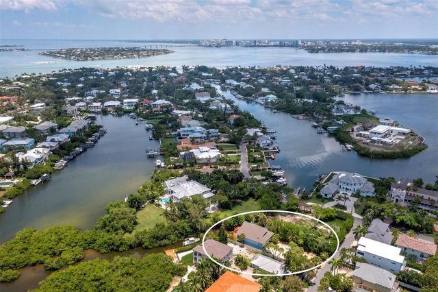 4114 ROBERTS POINT CIRCLE, Sarasota, FL 34242