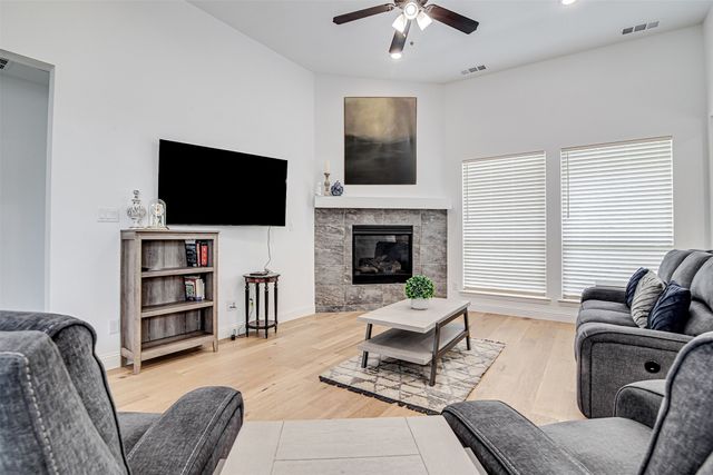 1627 Banded Ledge Drive, Mansfield, TX 76063