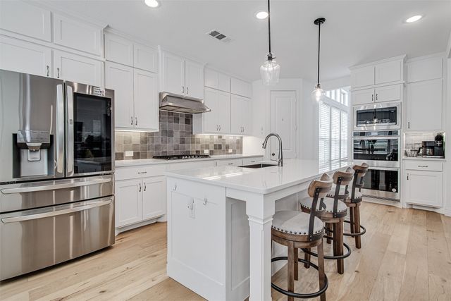 1627 Banded Ledge Drive, Mansfield, TX 76063