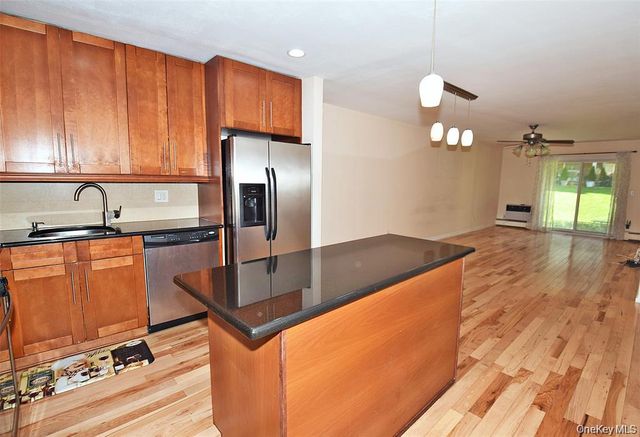 12-32 Diane Place 204 L, Bayside, NY 11360