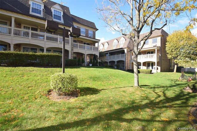 12-32 Diane Place 204 L, Bayside, NY 11360