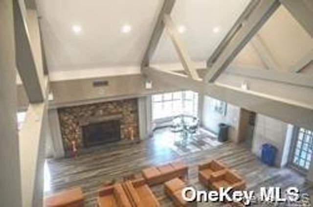 12-32 Diane Place 204 L, Bayside, NY 11360