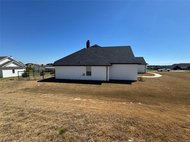 3001 Eagles Court, Weatherford, TX 76087