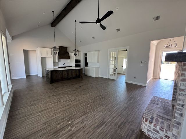 3001 Eagles Court, Weatherford, TX 76087