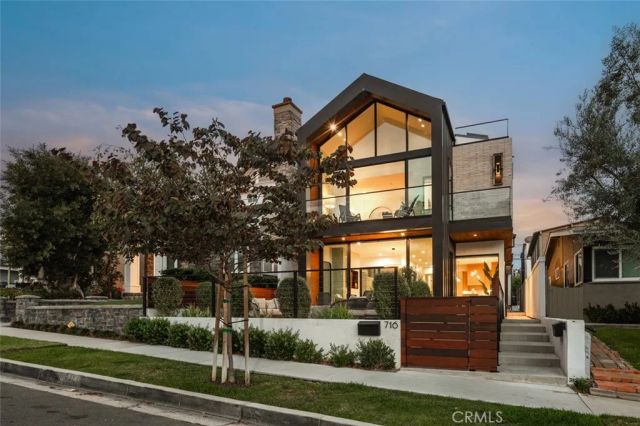 716 Orchid Avenue, Corona Del Mar, CA 92625
