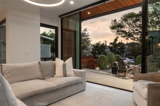 716 Orchid Avenue, Corona Del Mar, CA 92625
