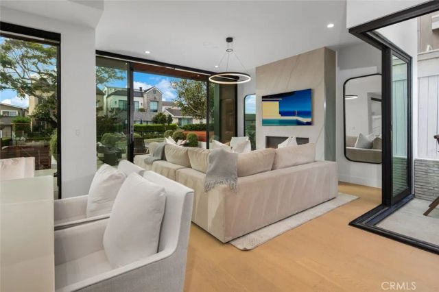 716 Orchid Avenue, Corona Del Mar, CA 92625