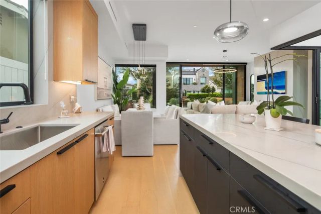 716 Orchid Avenue, Corona Del Mar, CA 92625