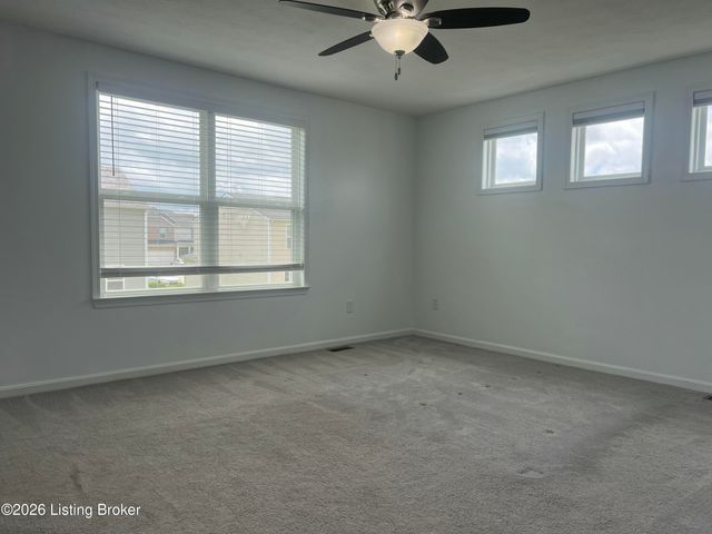 5057 Tealwood Dr, Shelbyville, KY 40065