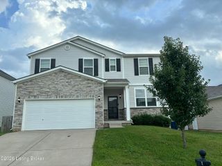 5057 Tealwood Dr, Shelbyville, KY 40065