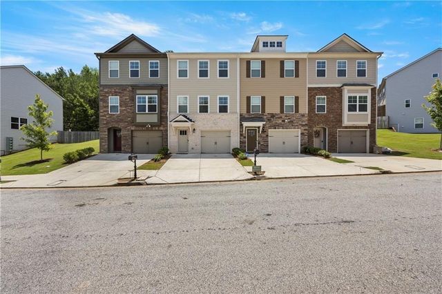 945 Belfry Terrace, Fairburn, GA 30213