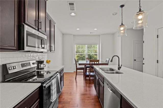 945 Belfry Terrace, Fairburn, GA 30213