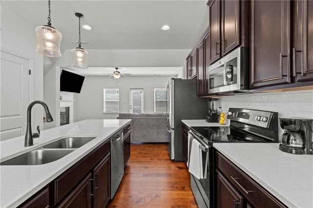 945 Belfry Terrace, Fairburn, GA 30213