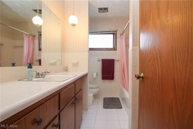 4250 Nottingham Avenue, Austintown, OH 44511