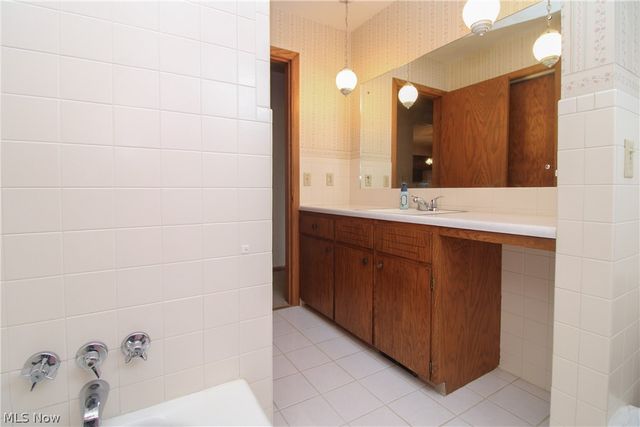 4250 Nottingham Avenue, Austintown, OH 44511