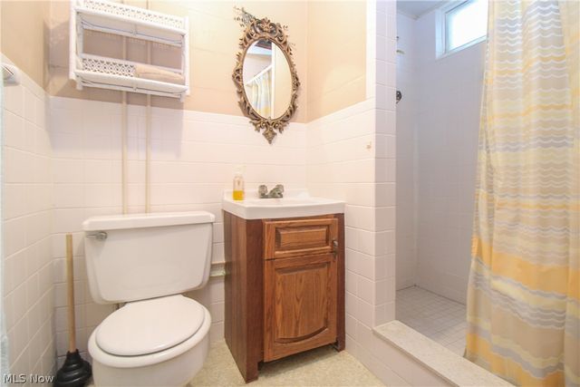 4250 Nottingham Avenue, Austintown, OH 44511