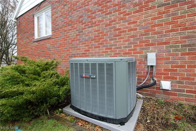 4250 Nottingham Avenue, Austintown, OH 44511