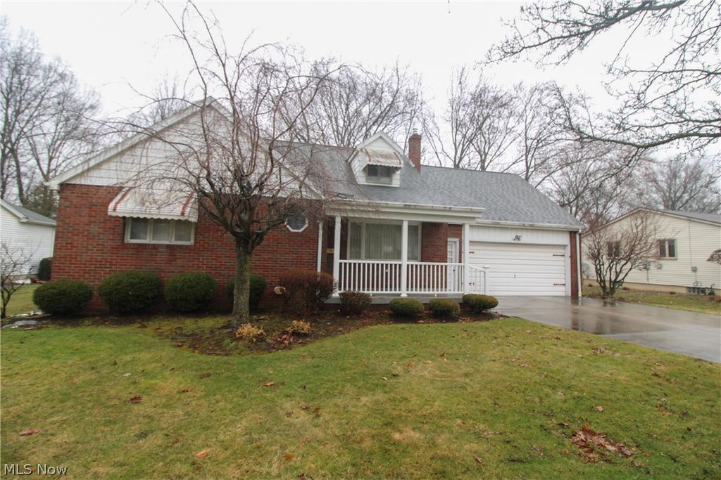 4250 Nottingham Avenue, Austintown, OH 44511