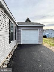 218 VAUX DR, Doylestown, PA 18901