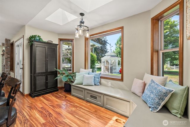 9909 37th Court SE, Olympia, WA 98513