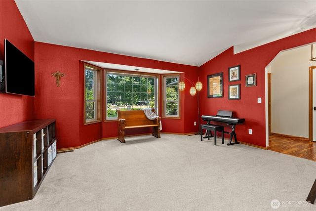 9909 37th Court SE, Olympia, WA 98513