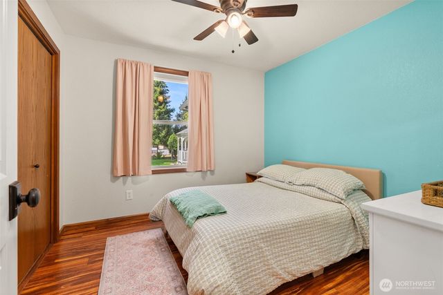 9909 37th Court SE, Olympia, WA 98513