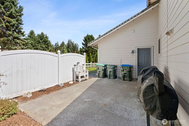 9909 37th Court SE, Olympia, WA 98513