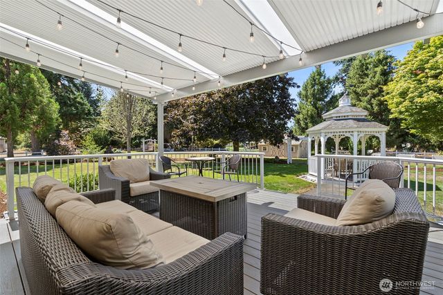 9909 37th Court SE, Olympia, WA 98513