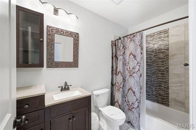 735 Harvest Lane, Olivette, MO 63132