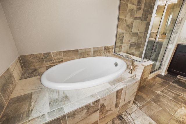 1058 E Ranch Dr, Pueblo West, CO 81007
