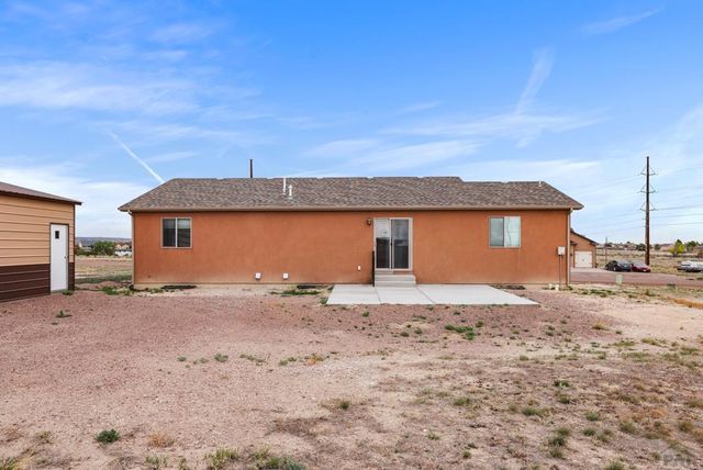 1058 E Ranch Dr, Pueblo West, CO 81007