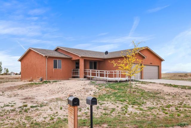 1058 E Ranch Dr, Pueblo West, CO 81007