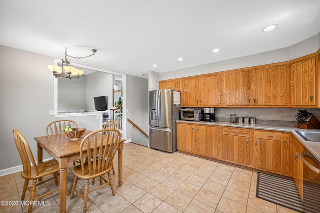 6 Forsgate Drive, Freehold, NJ 07728