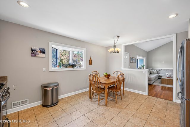 6 Forsgate Drive, Freehold, NJ 07728