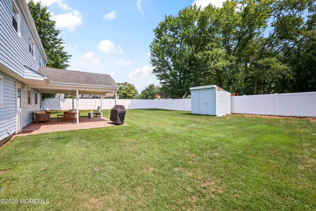6 Forsgate Drive, Freehold, NJ 07728
