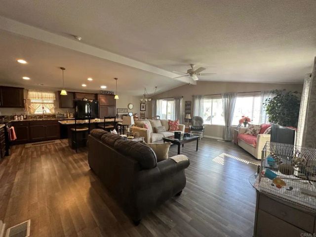 525 W El Norte Pkwy 267, Escondido, CA 92026