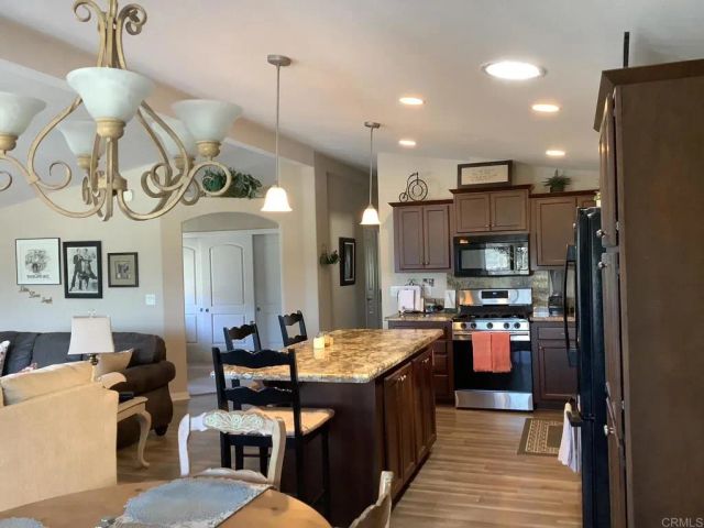 525 W El Norte Pkwy 267, Escondido, CA 92026