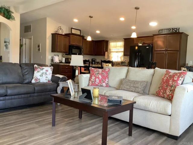 525 W El Norte Pkwy 267, Escondido, CA 92026