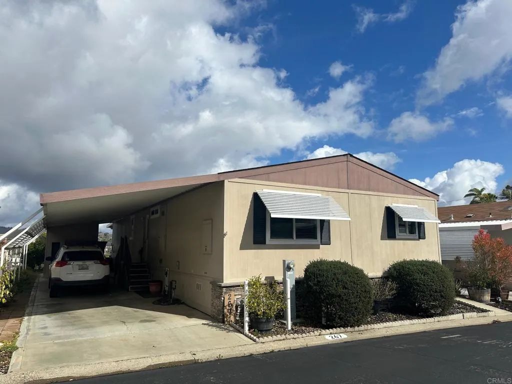 525 W El Norte Pkwy 267, Escondido, CA 92026