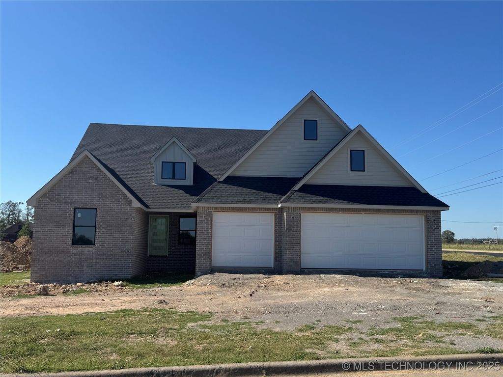 1471 N Angus, Tahlequah, OK 74464