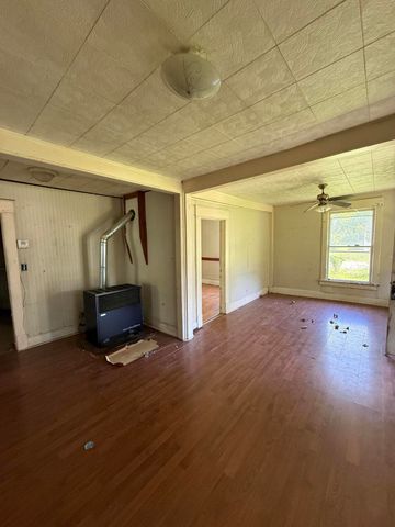 2159 N Taylor Avenue, Springfield, MO 65803