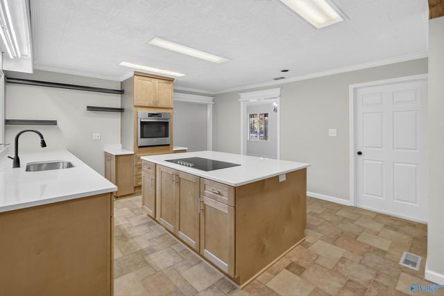 995 Gordon Street, Gadsden, AL 35901