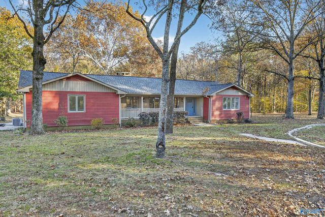 995 Gordon Street, Gadsden, AL 35901