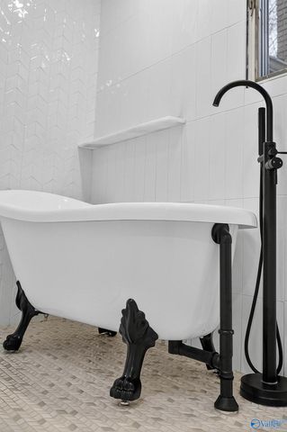 995 Gordon Street, Gadsden, AL 35901