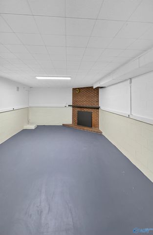 995 Gordon Street, Gadsden, AL 35901