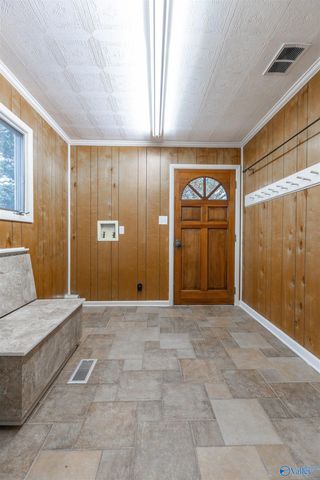 995 Gordon Street, Gadsden, AL 35901